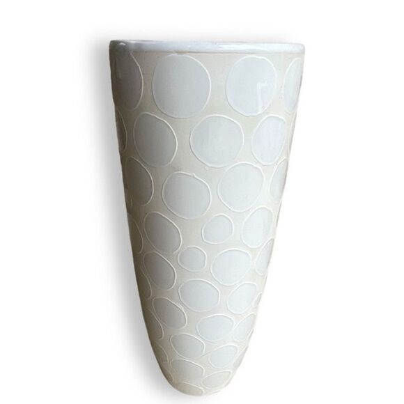White Contrast High Gloss Circle Pattern on Matte Ceramic Tall Vase - Picture 13 of 15